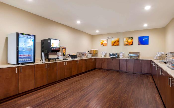 Comfort Inn & Suites