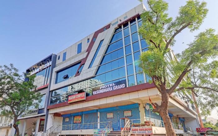 Capital O Hotel Vasundhra Grand