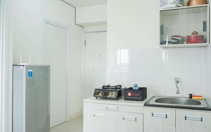 Cozy and Simply 1BR Green Pramuka By Travelio