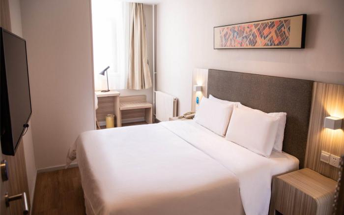 Hanting Hotel Xinxiang Pingyuan Road