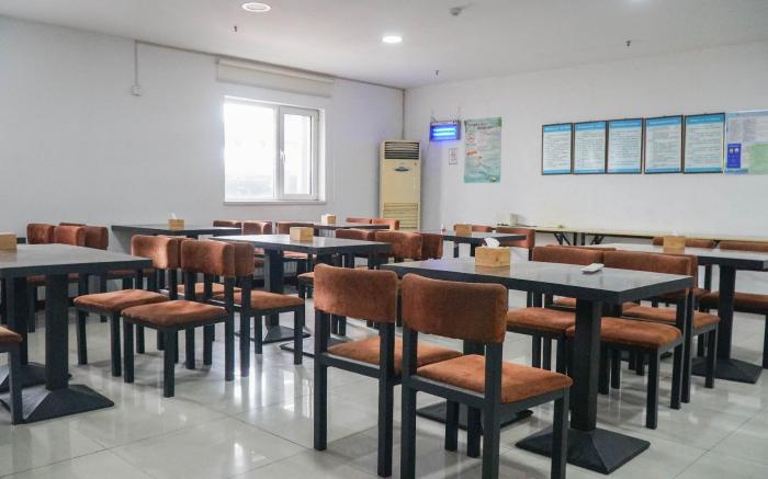 Hanting Hotel Qingdao North Railway Station