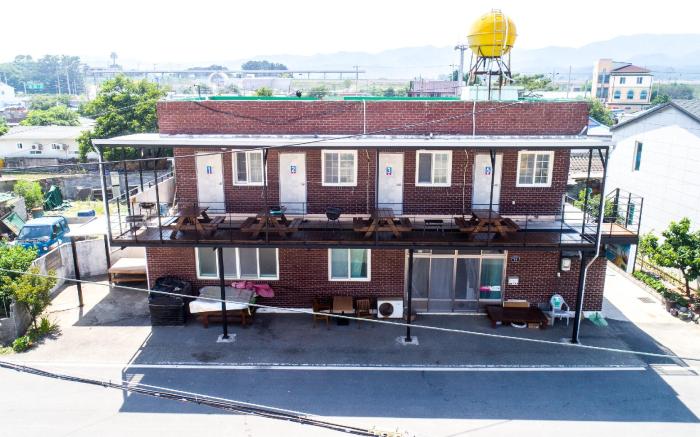 Pohang Mujigae Pension