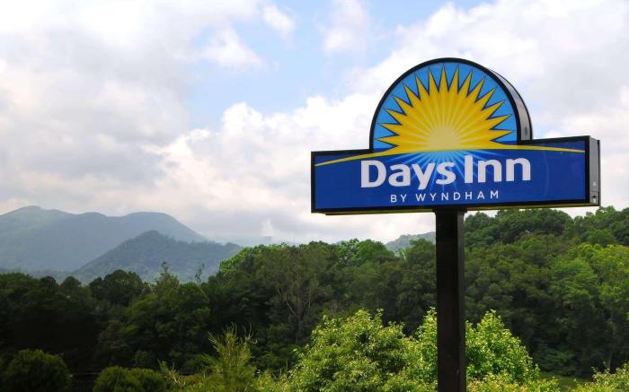 Days Inn by Wyndham Waynesville NC