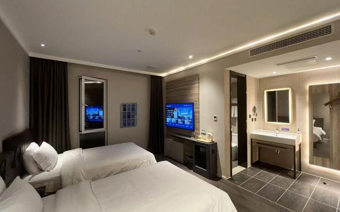 Hanting Premium Hotel Chengde South Station University Town