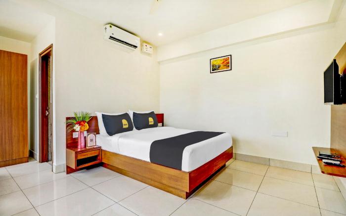 Townhouse OAK Hotel Prime