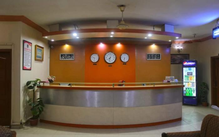 LUXURY INN - DELUXE ROOM