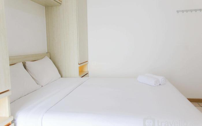 Clean and Comfort 2BR M-Town Residence By Travelio