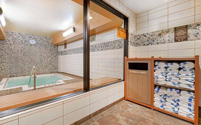 Best Western Plus Barclay Hotel