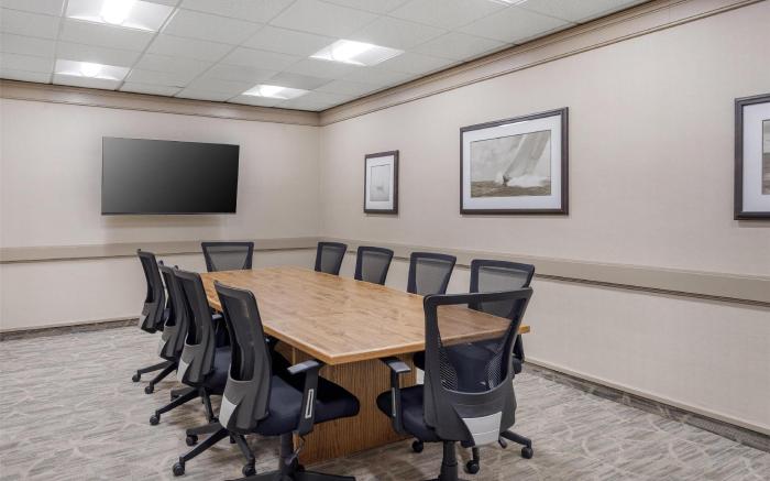 Best Western Plus Oak Harbor Hotel & Conference Center