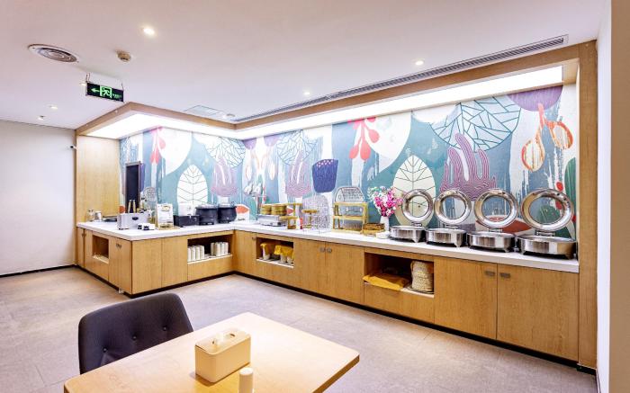 Hanting Hotel Nanchang Tianzidian Metro Station