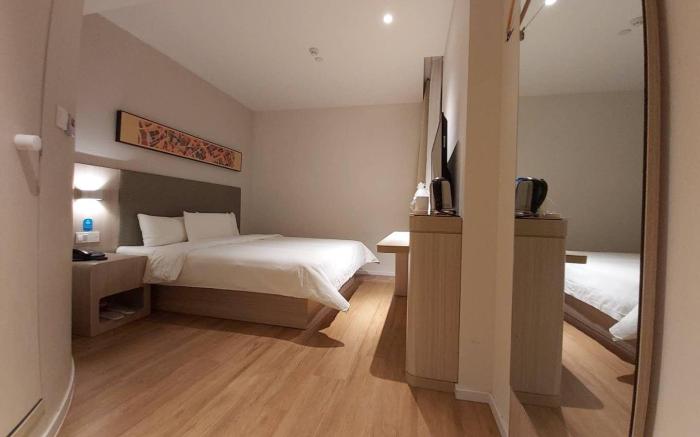Hanting Hotel Zhoukou Huaiyang Longhu