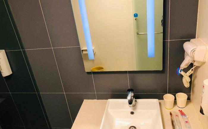 Hanting Hotel Beijing Jiugong