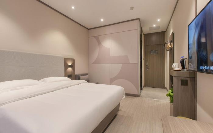 Hanting Hotel Zhijiang Yanjiang Avenue