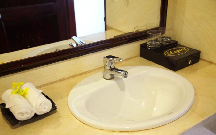 Legacy Riverside Danang Hotel