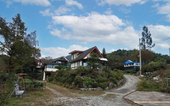 Woodhill Pension