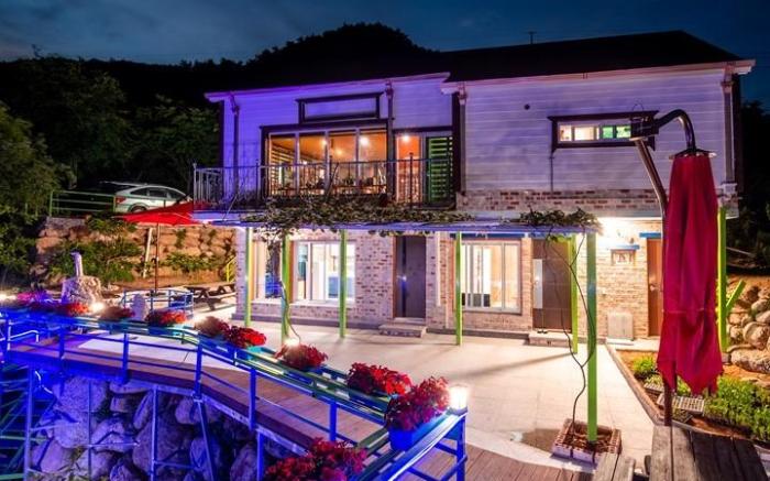 Hwachaebong Gaegok Pension