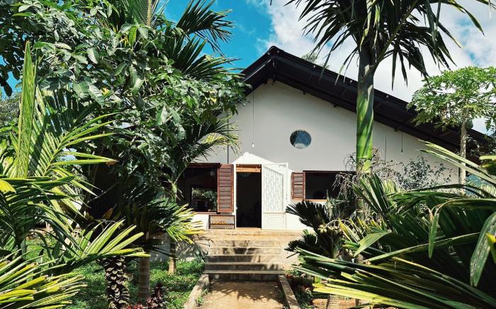 XOM Organic Farm Stay