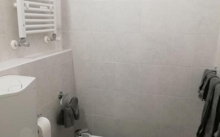 Stanza privatissima in casa di corte a Omegna