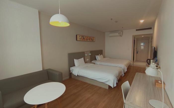 Hanting Hotel Changxing Mingzhu Road