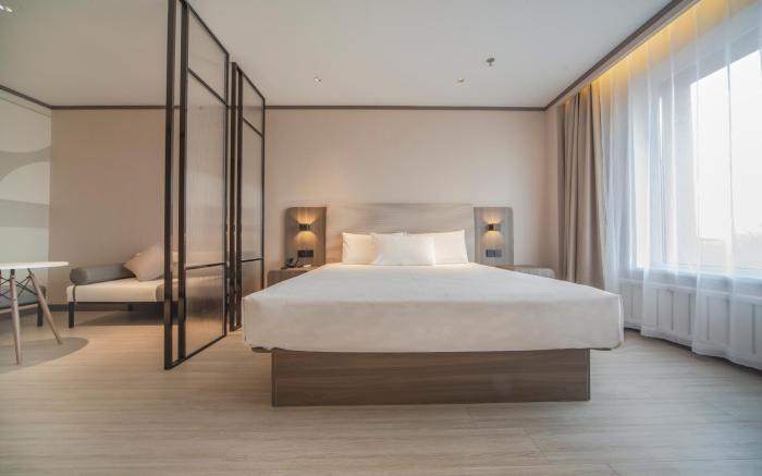 Hanting Hotel Shenyang Lingxi Metro Station