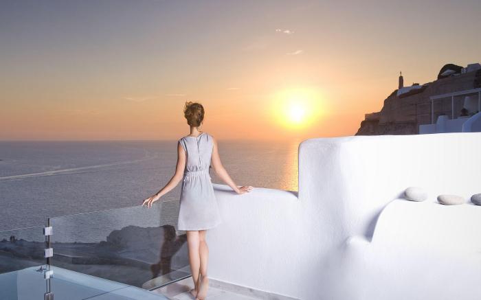 Hyperion Oia Suites