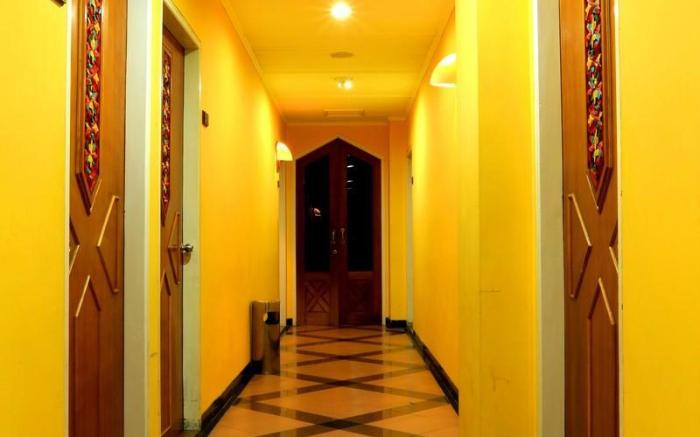 Kharisma Hotel