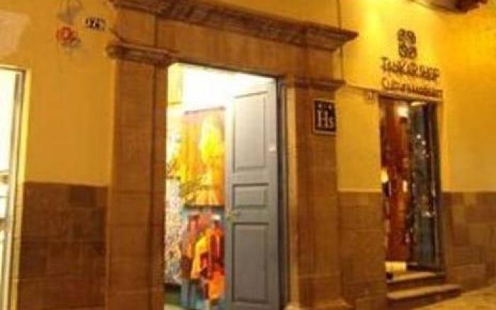 Hostal & Apartments El Triunfo