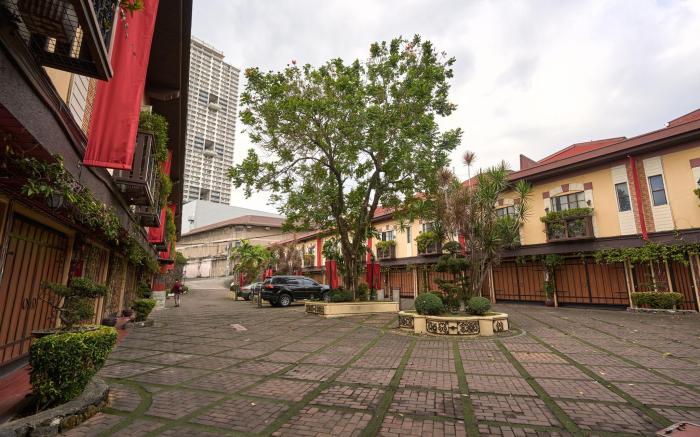Victoria Court Suites - Pasig