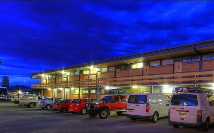 Lake Jindabyne Hotel