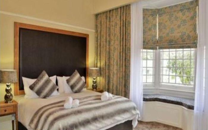 10 on Milner Guesthouse 