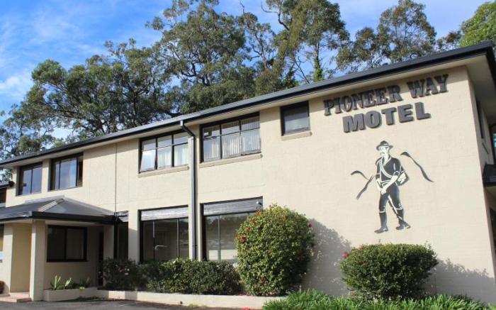 Pioneer Way Motel