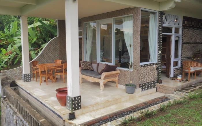 Tirta Asri Ubud Villa
