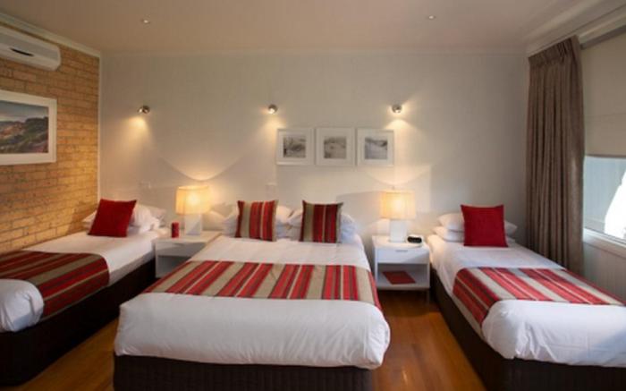 Sorrento Beach Motel
