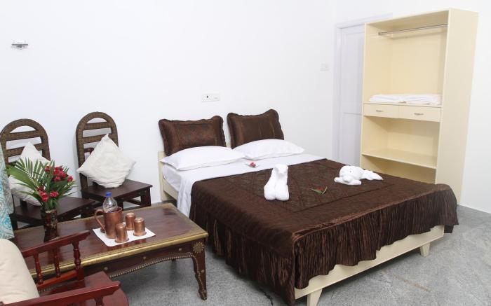 Meya Beach walk hotel & Restaurant