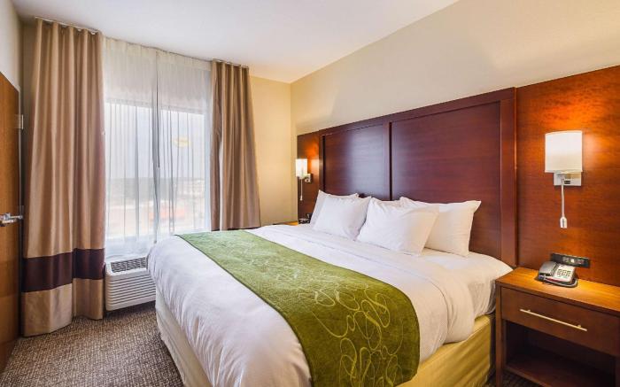Comfort Suites