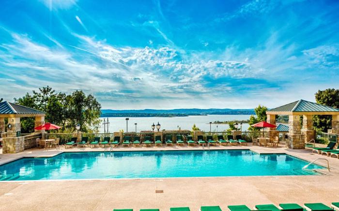 Chateau on the Lake Resort Spa and Convention Center