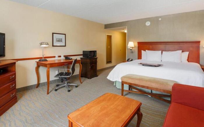 Hampton Inn and Suites Poughkeepsie