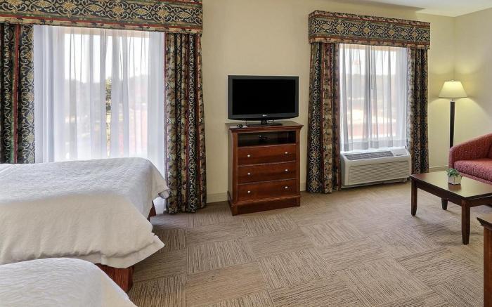 Hampton Inn and Suites Savannah I 95 South Gateway