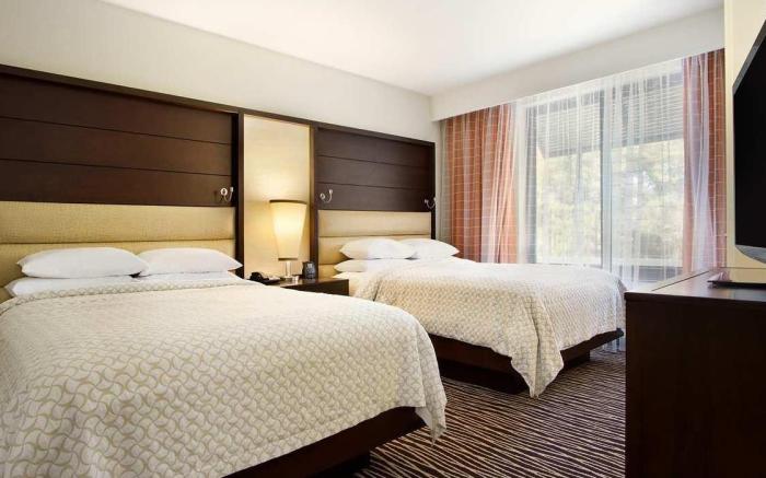 Embassy Suites by Hilton Fayetteville Fort Liberty