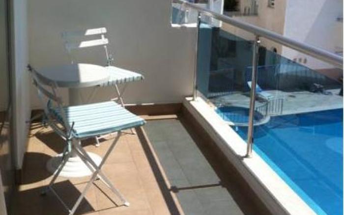 Ponz Hotel