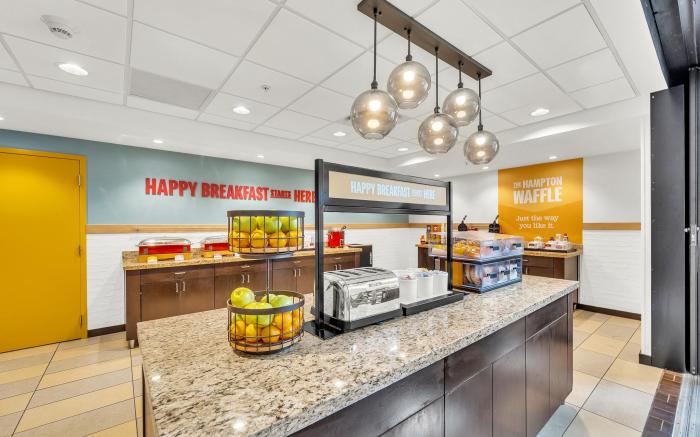 Hampton Inn & Suites by Hilton Kenosha Pleasant Prairie