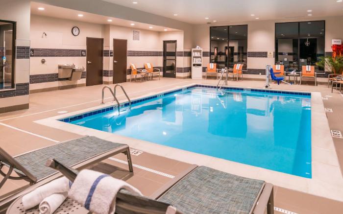 Hampton Inn & Suites Wixom