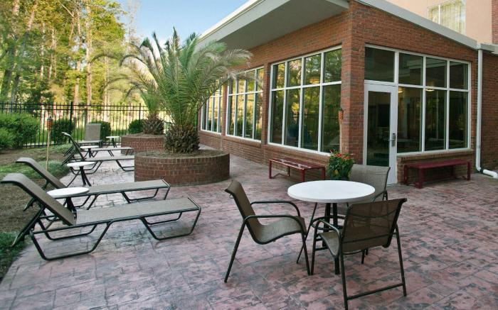 DoubleTree by Hilton Savannah Airport