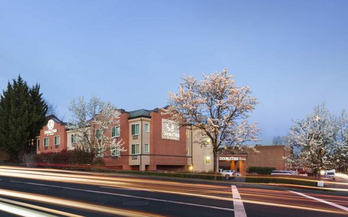 DoubleTree by Hilton Portland Tigard