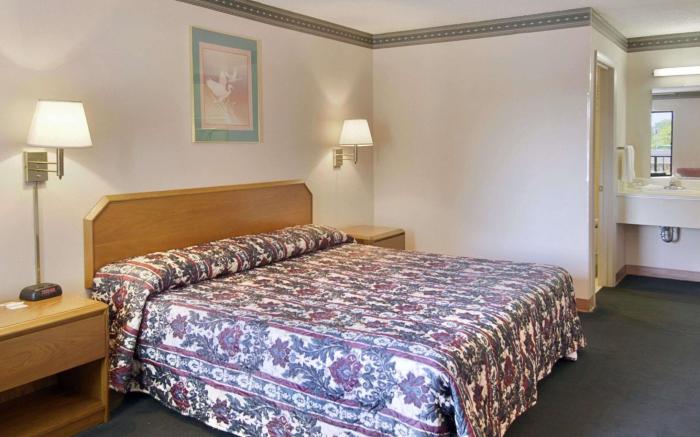 Econo Lodge Cheraw Market Street