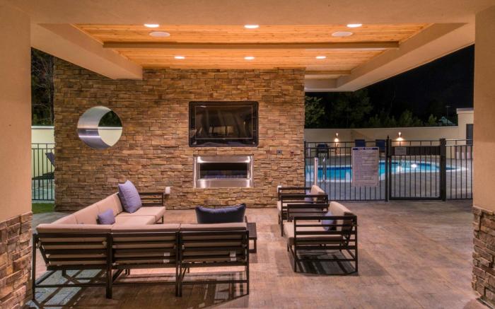 Courtyard Jacksonville