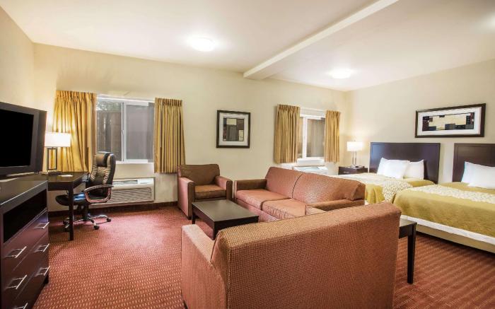 Days Inn by Wyndham Seattle Aurora