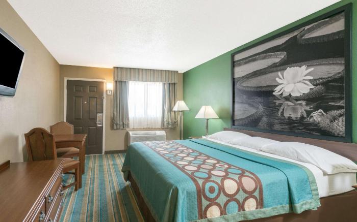 Super 8 By Wyndham Greencastle