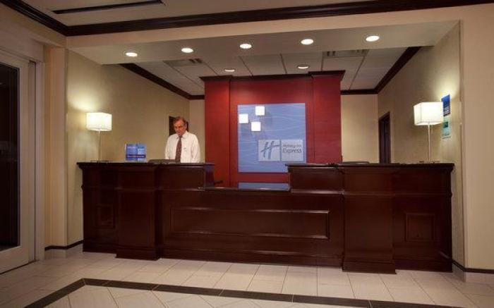 Holiday Inn Express and Suites Atlanta-Johns Creek By IHG