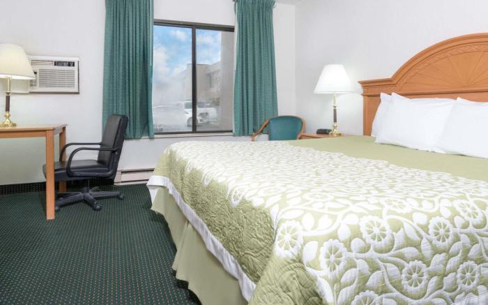 Days Inn by Wyndham St Cloud